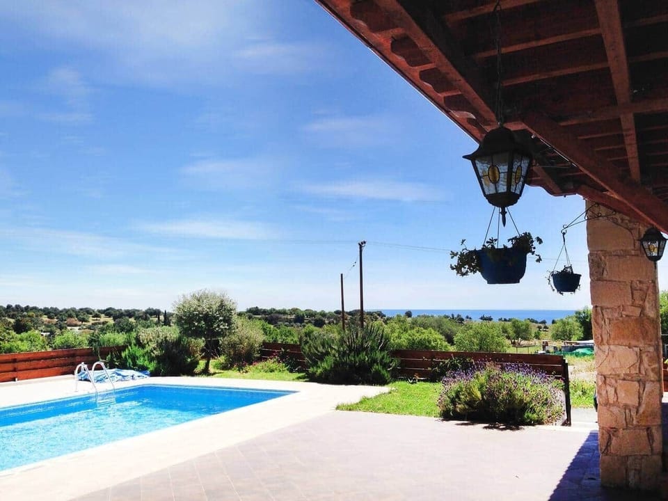 Pool and sea view