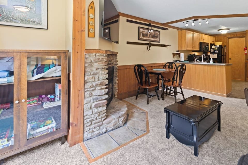 Living room with Fireplace and Smart TV