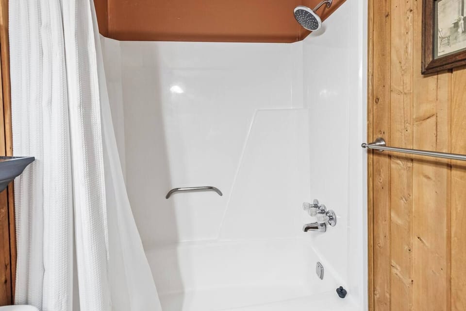 Full Bath