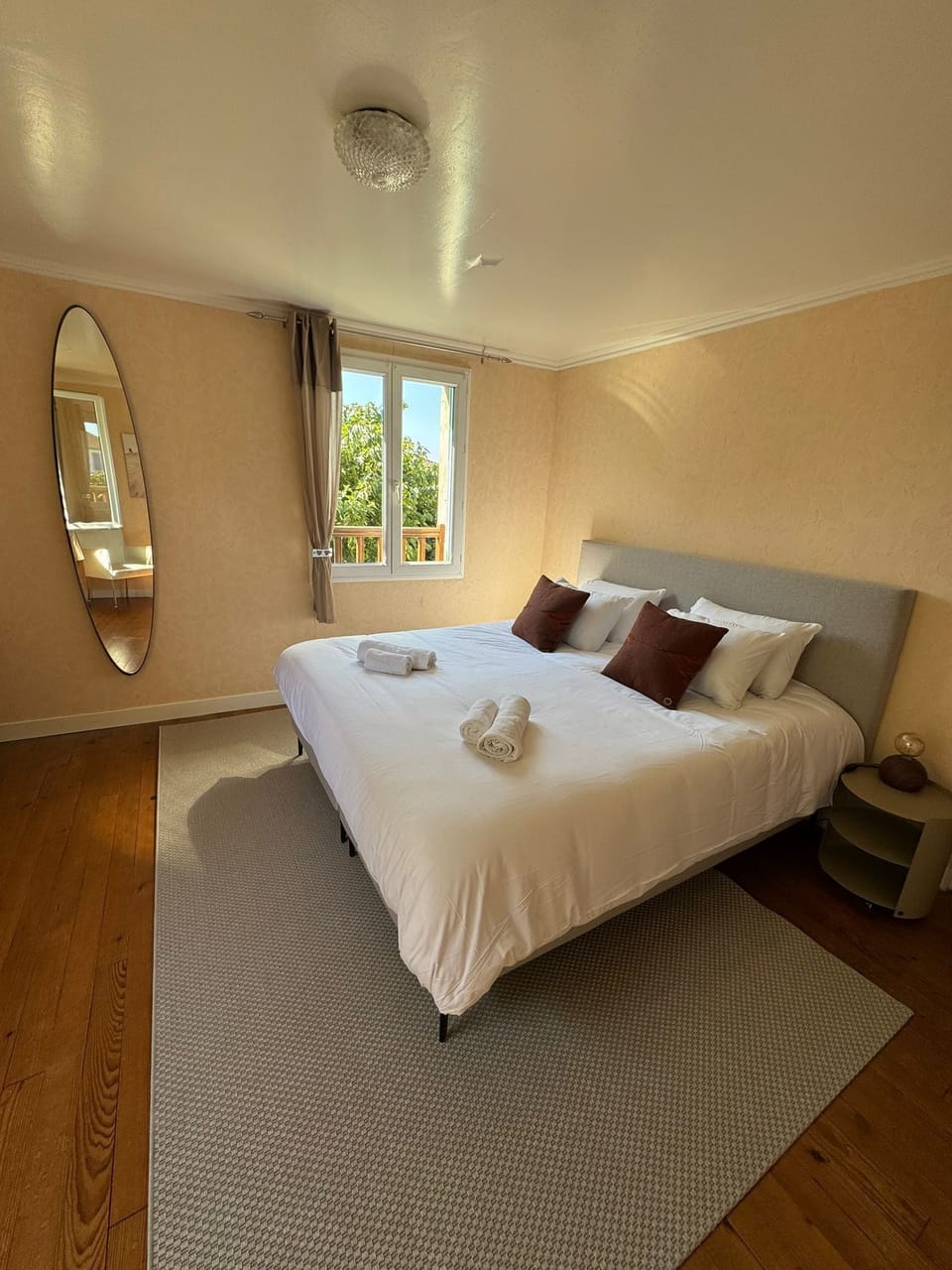 Deluxe Suite, 2 Bedrooms, Non Smoking, Garden View | In-room safe, soundproofing, iron/ironing board, free WiFi