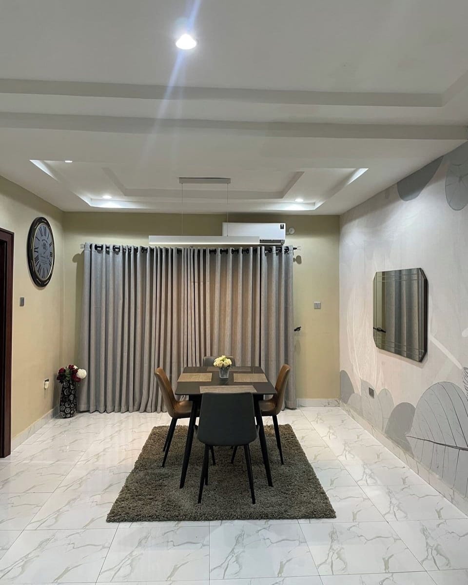 Comfort Apartment, Balcony, City View | Dining room