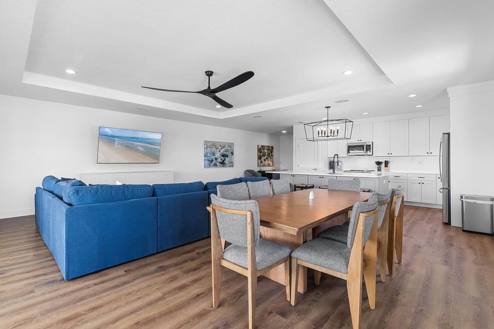 House, Multiple Beds (Flip Flop Living NSB) | Dining