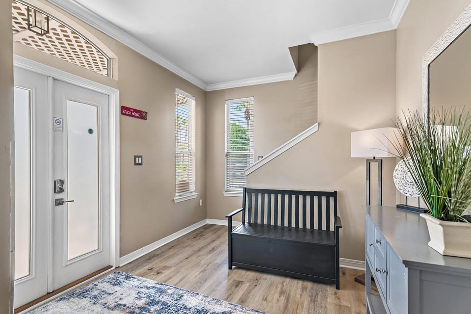 House, Multiple Beds (Emerald View) | Interior