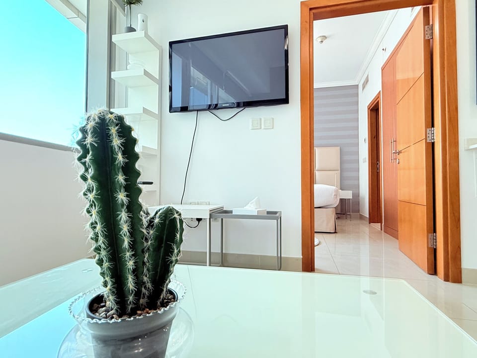 City Apartment, 2 Bedrooms, Sea View | Down comforters, individually decorated, individually furnished