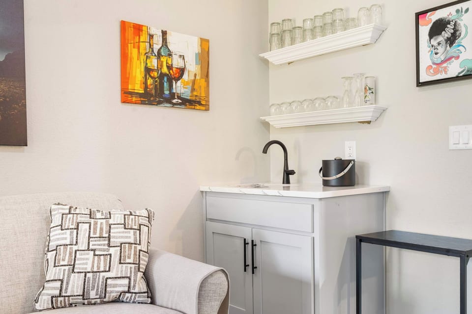 Condo, Multiple Beds, Balcony, Garden View (Top Notch) | Interior