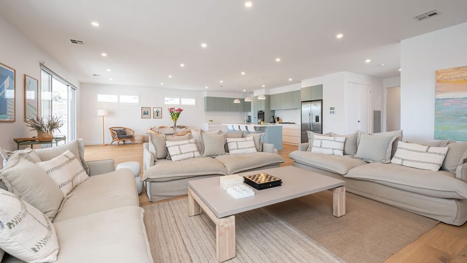 Ocean Pearl Living Room Area