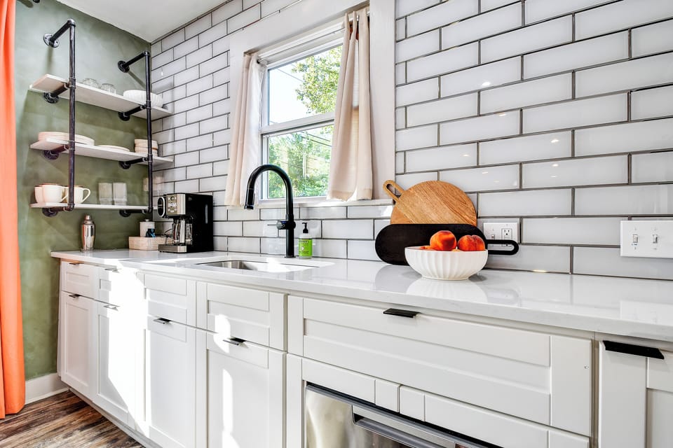 Fully loaded kitchen!
