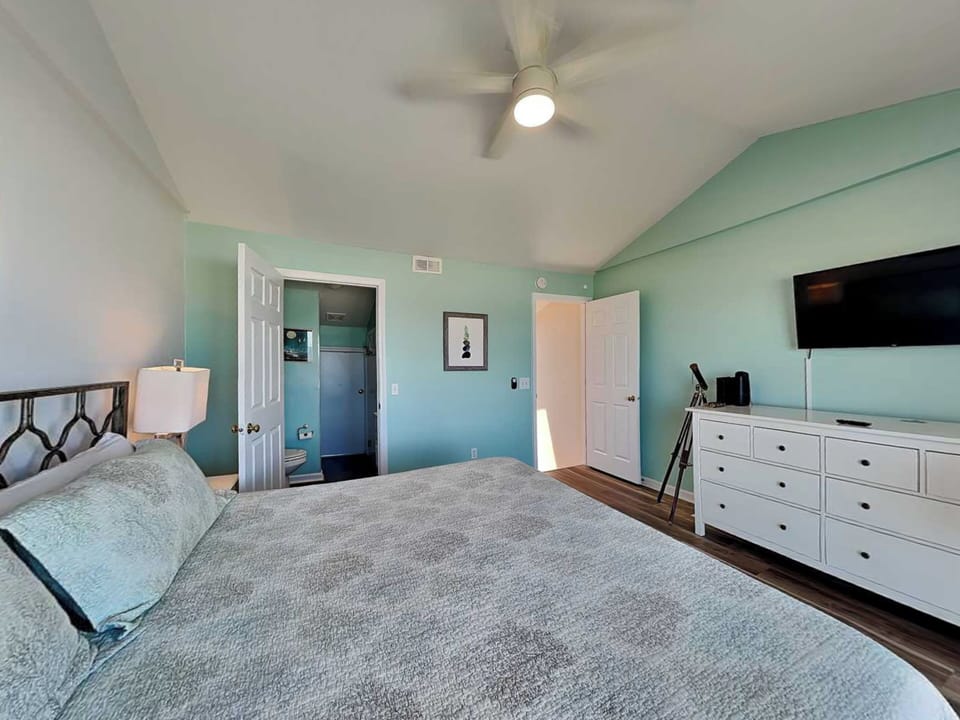 Studio (3 Bedrooms) | Property amenity