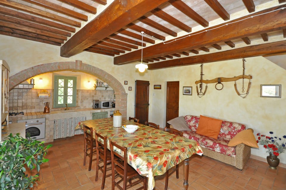 Panoramic Villa, 2 Bedrooms (Castelmuzio) | Living area | TV, fireplace