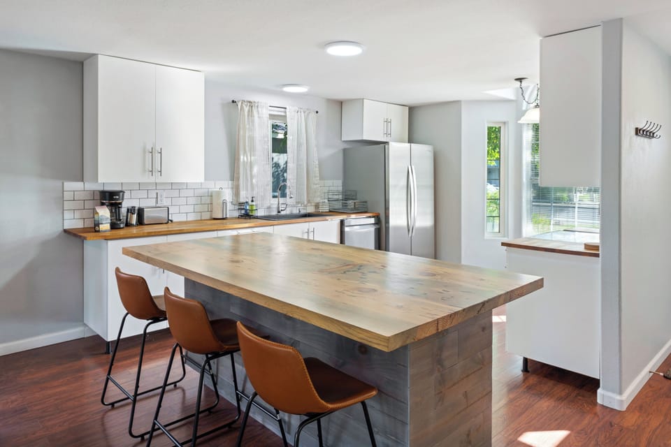 Prep and serve space