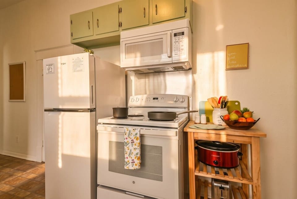Pearl Suite - From snacks to feasts this kitchen has you covered