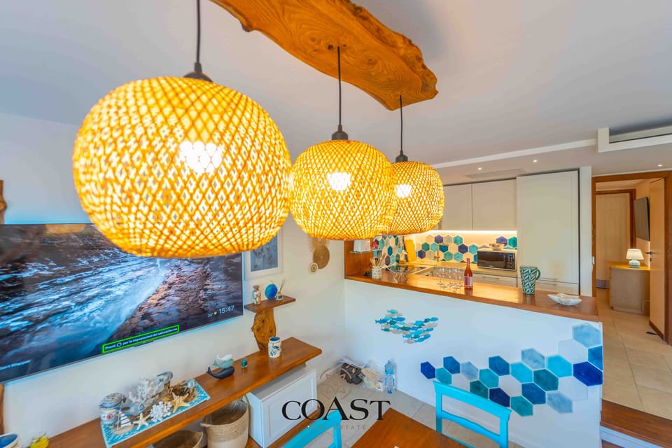 Communal lounge/ TV room,Kitchen or kitchenette,Decorative detail