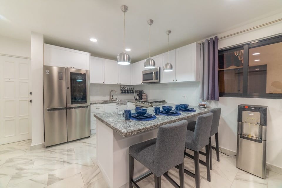 Luxury Condo | In-room dining