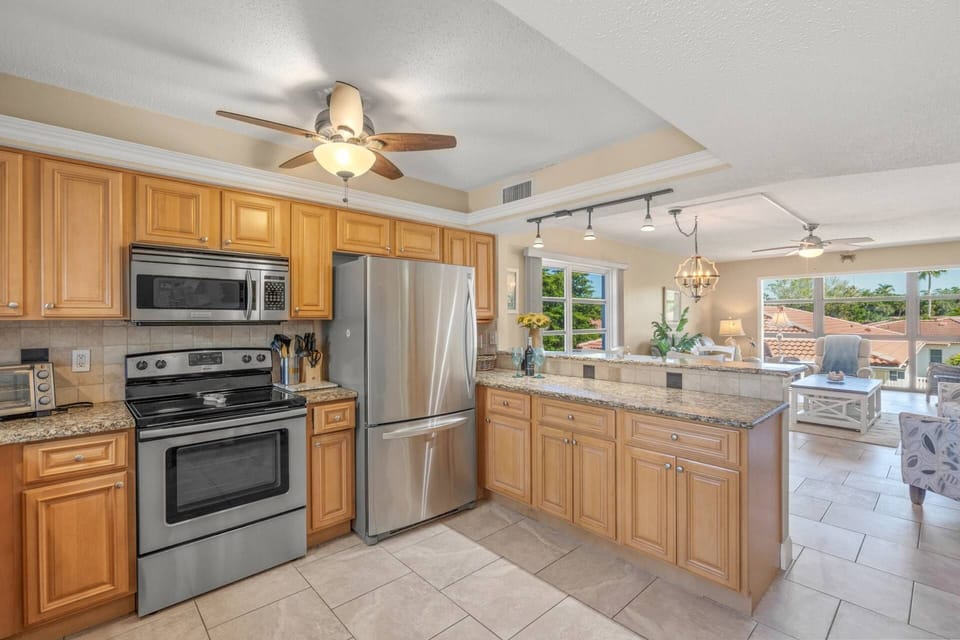 The open floor plan makes whipping up/serving dinner easy