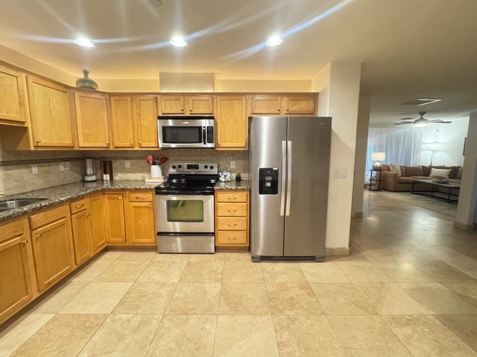 Fully Stocked Kitchen. 