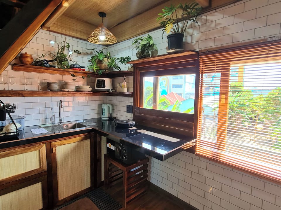 Apartment, 2 Bedrooms, Balcony | Private kitchen