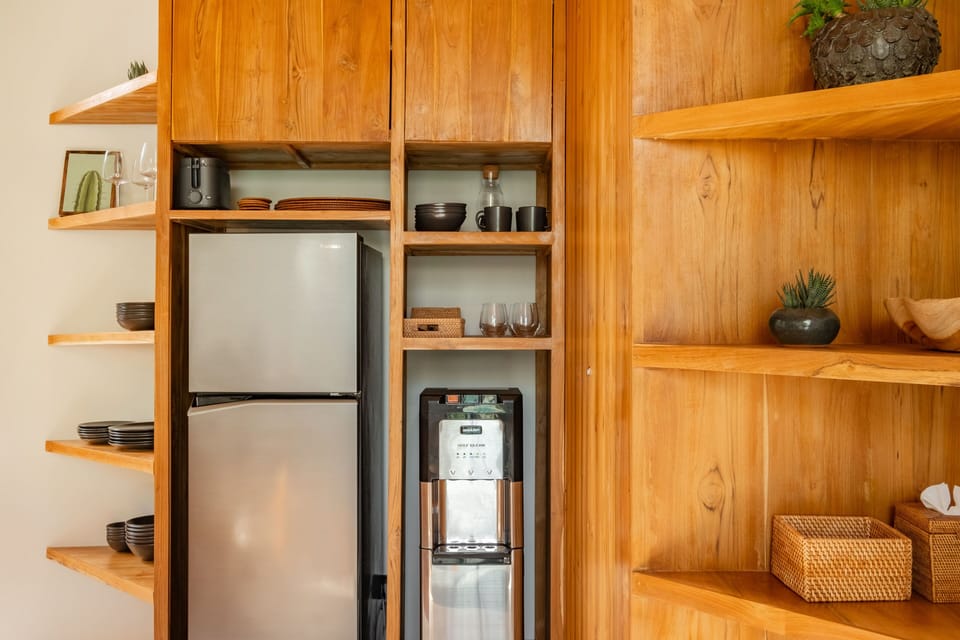 Deluxe Villa, Patio, Pool View | Private kitchen | Electric kettle