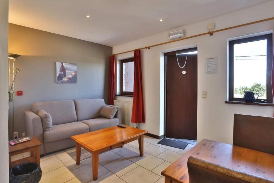 Standard Studio | Minibar, laptop workspace, free WiFi, bed sheets