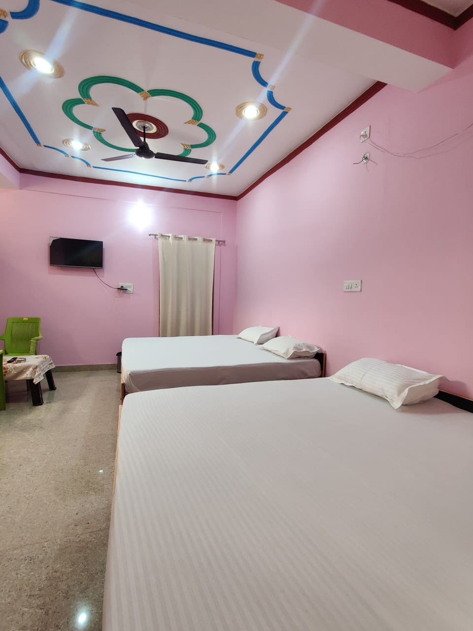 Family Room, Mountain View | Rollaway beds, free WiFi, bed sheets