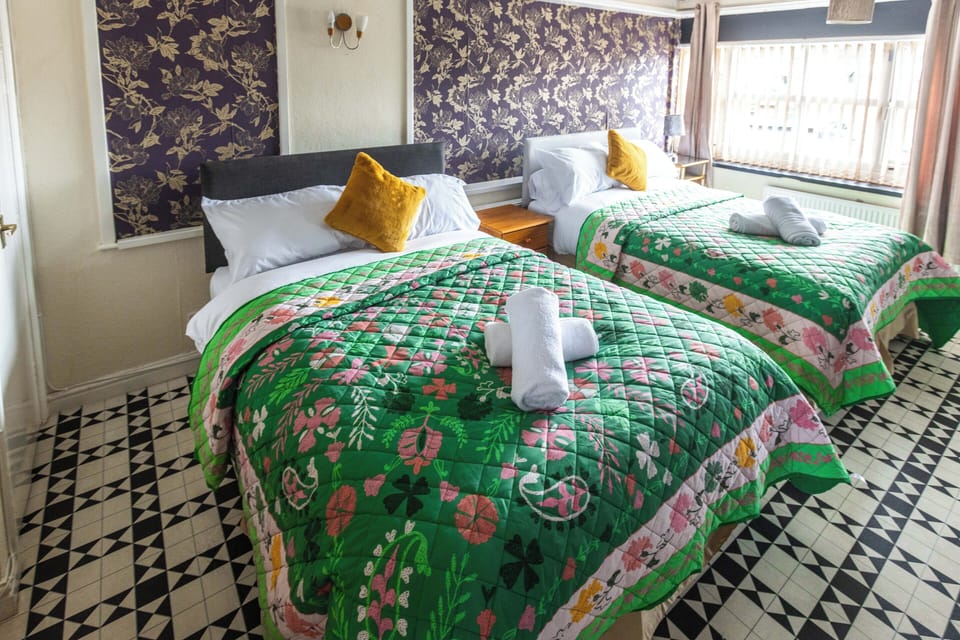 Quadruple Room | Iron/ironing board, free WiFi