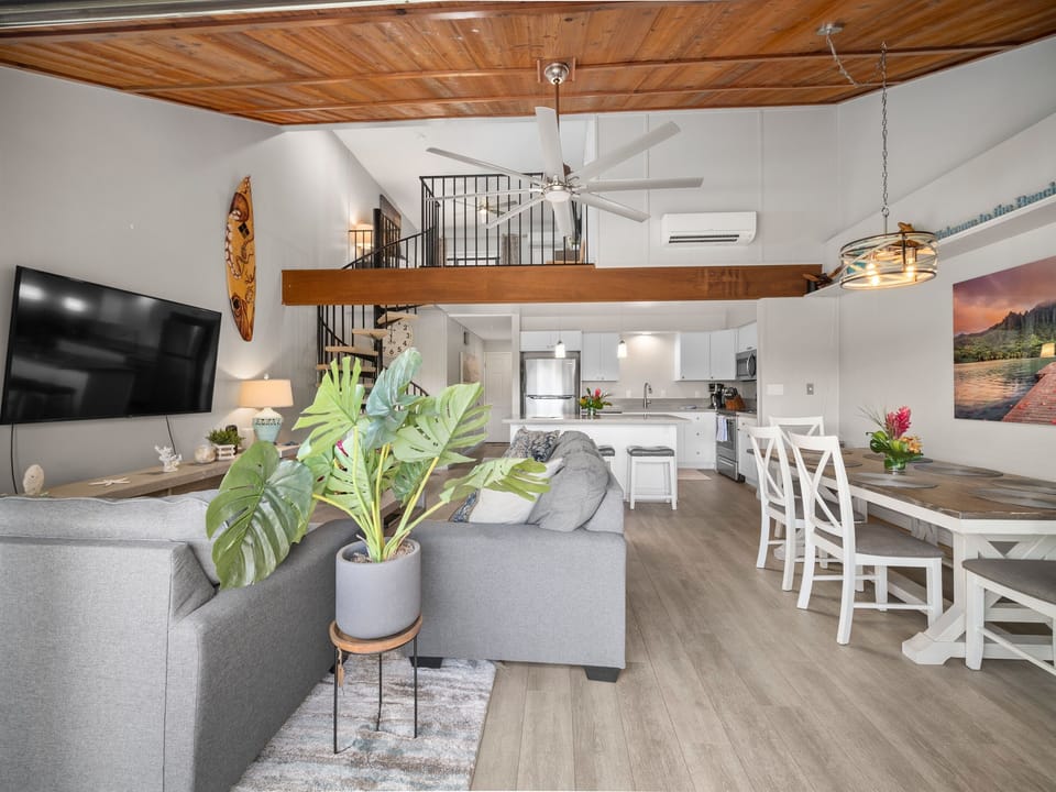 5H Living Room