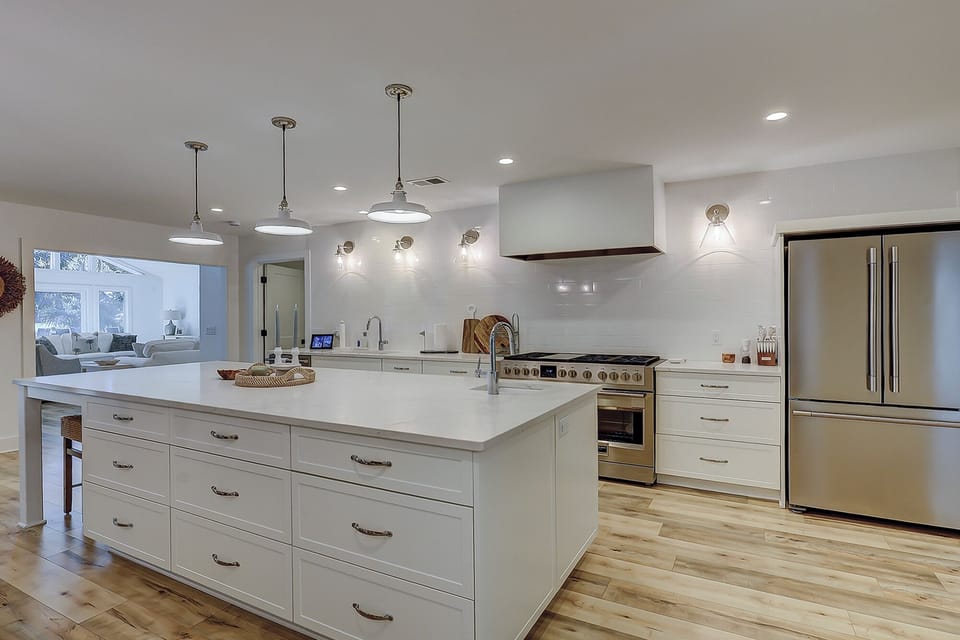Kitchen with Large Island