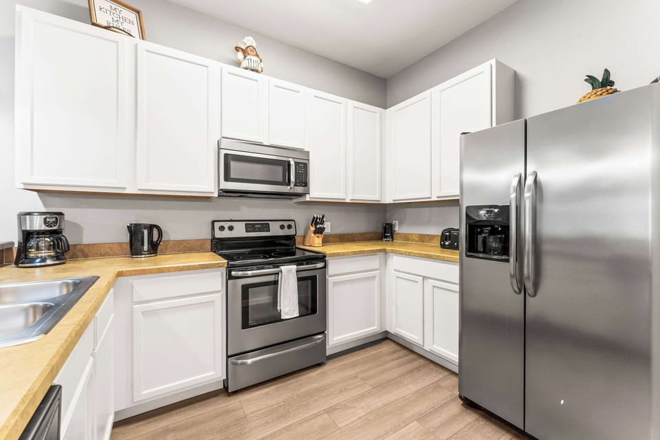 Prepare your favorite meals in the full kitchen
