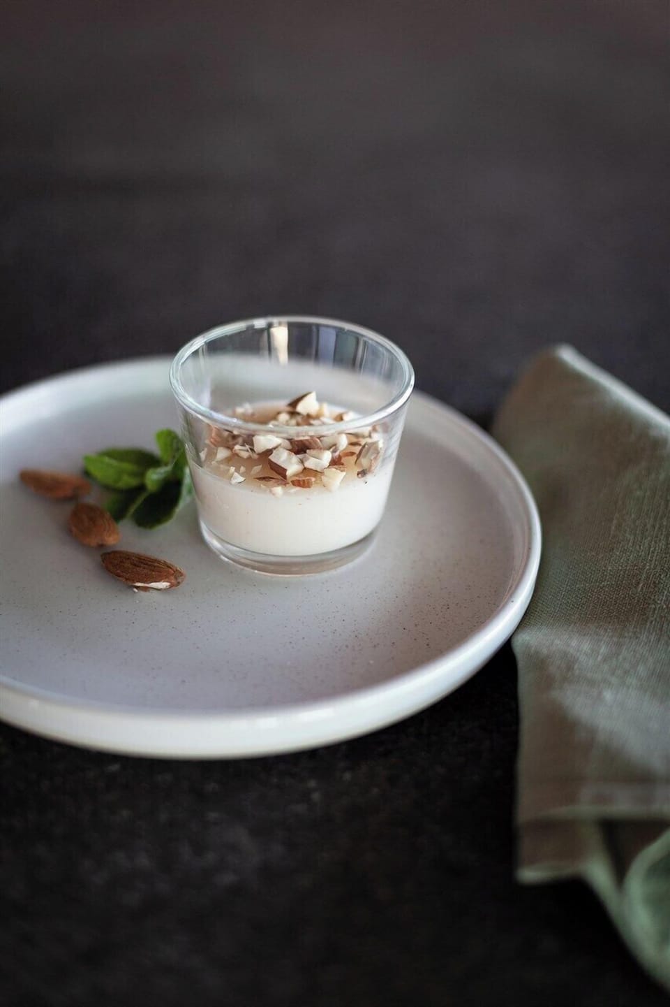 Home-made biancomangiare (blancmange) for dessert?