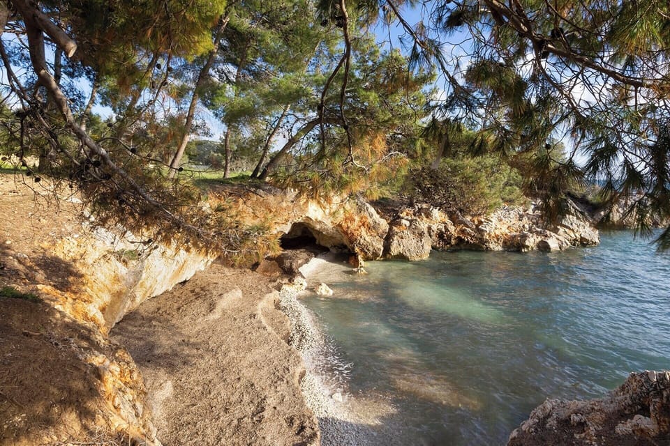 One of the little coves within easy walking distance.