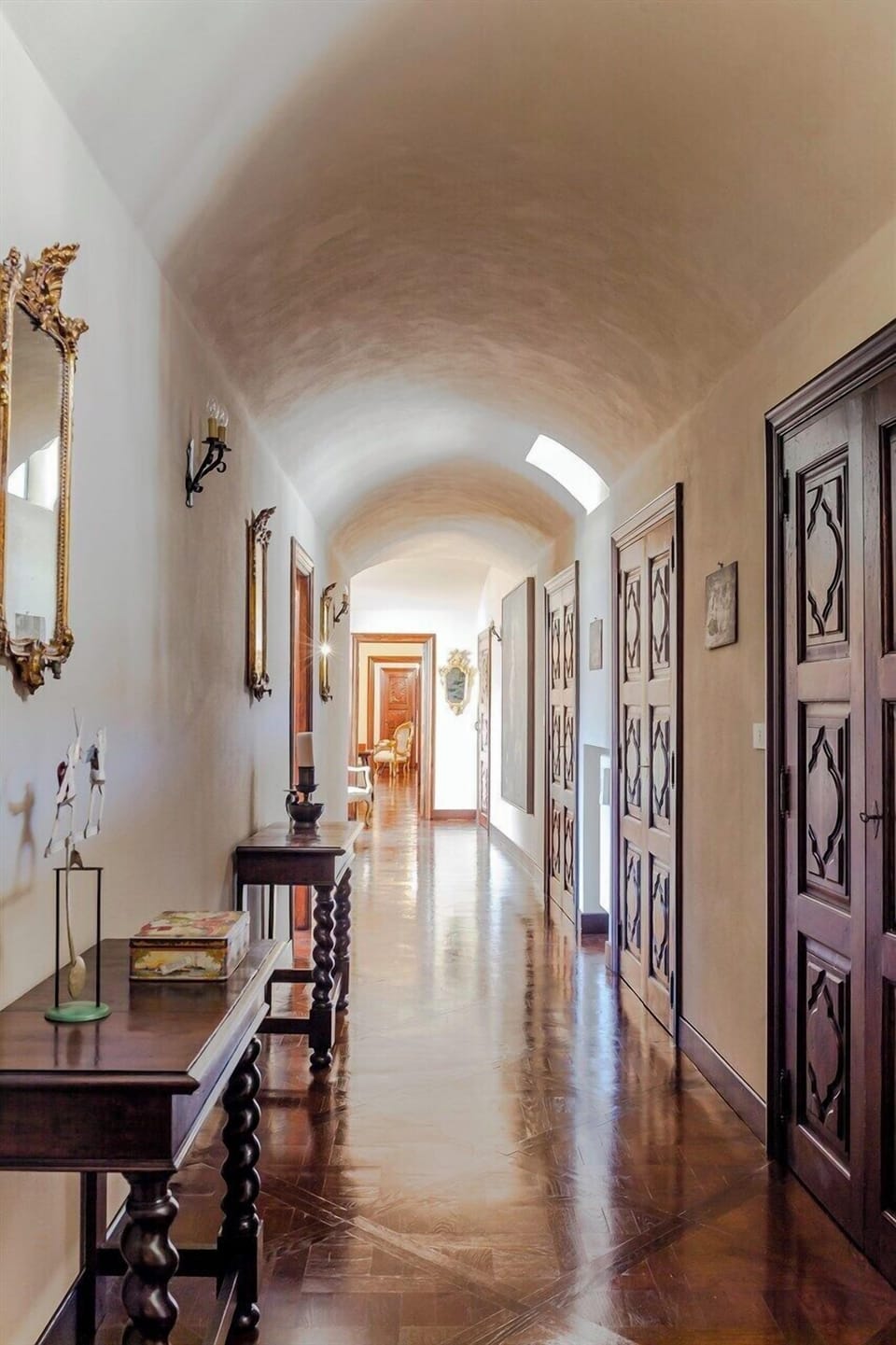 The first floor corridor connecting three of the castle's bedrooms.