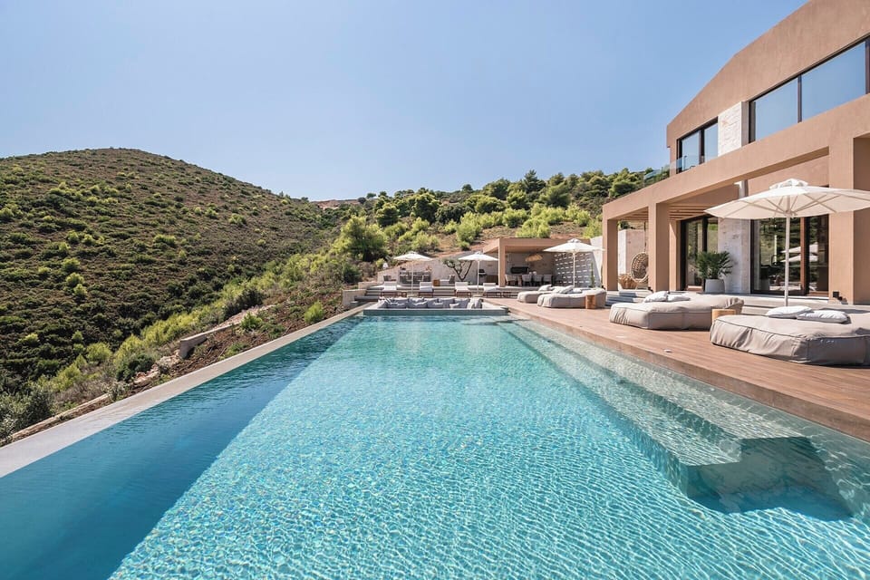 Artelia's irresistible infinity pool.