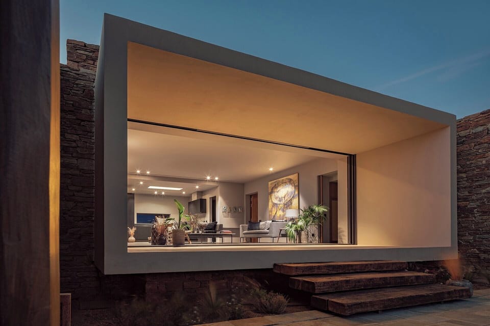 The ingenious telescopic extension of the main house's living room.