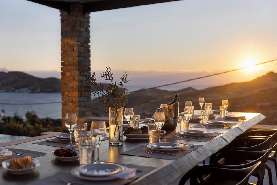 As the sun sets on another blissful day at Evanne, it's almost time for dinner.
