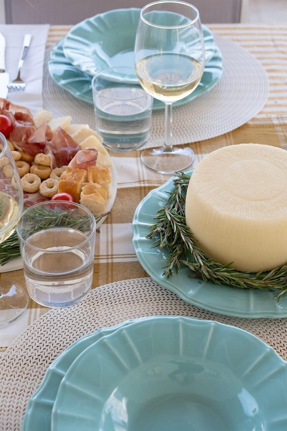 All ready for a classic Puglia lunch.
