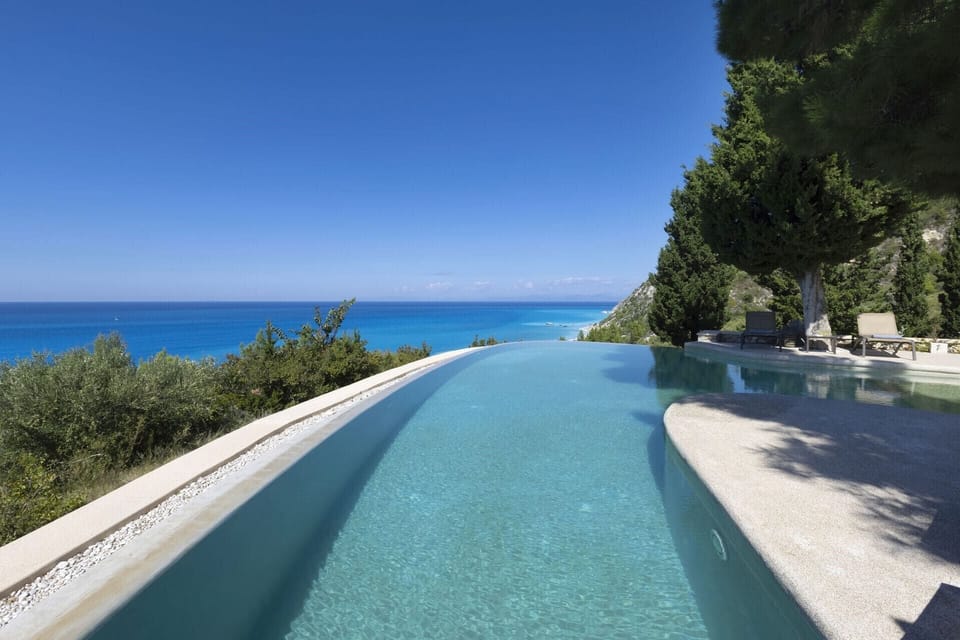 The irresistible infinity pool at Madreterra with its views out to sea.
