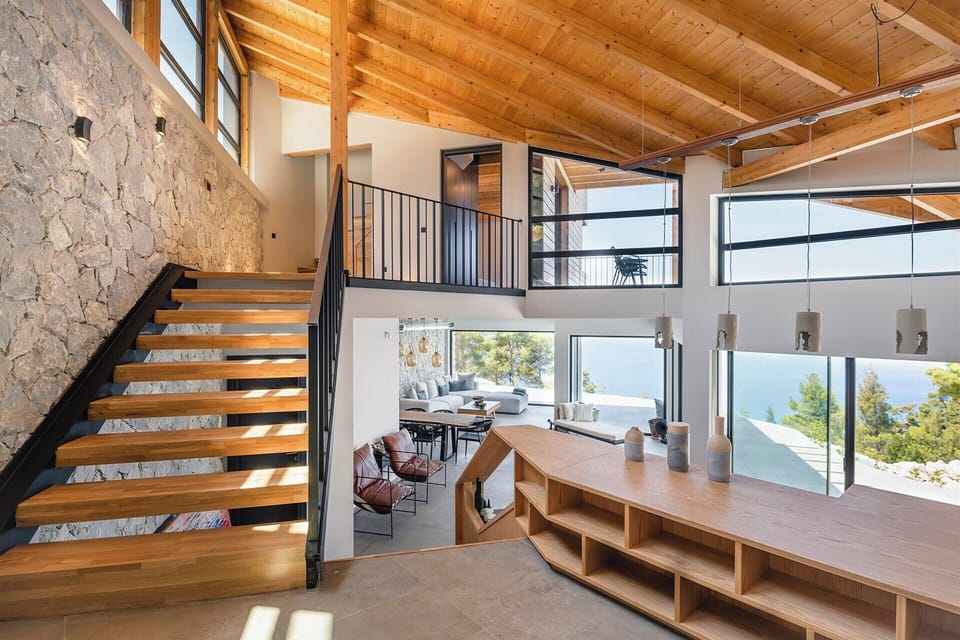 The luminous, voluminous communal living area on the ground floor.