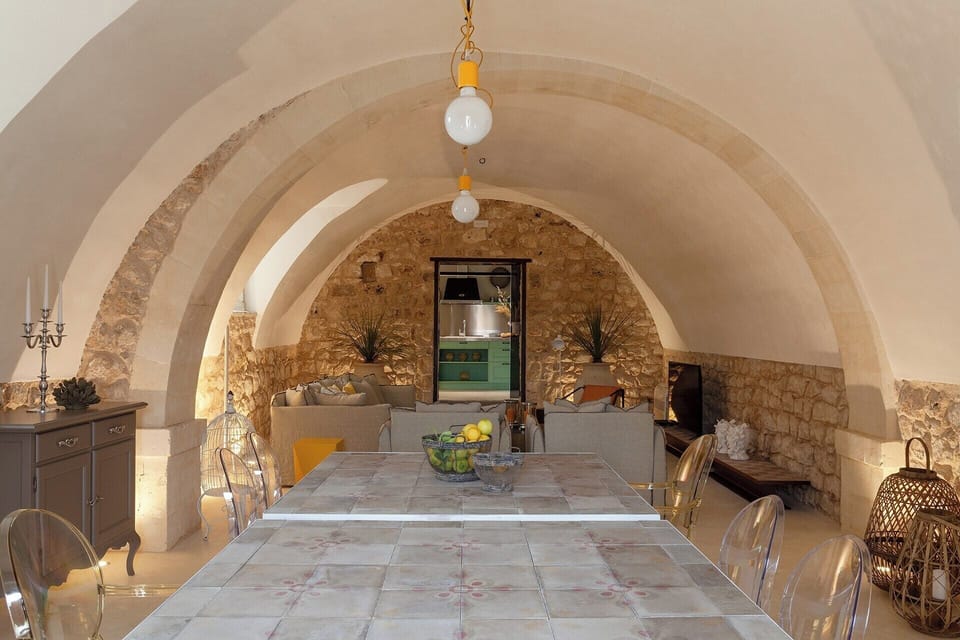 The same space seen from the other end.