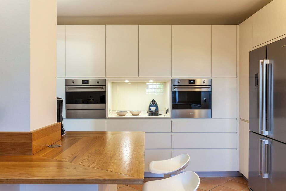 Another view of the lovely kitchen.