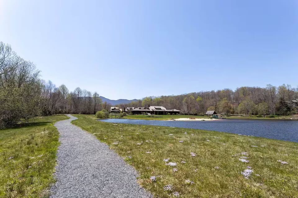 Trail Around the Lake, Sandy Beech