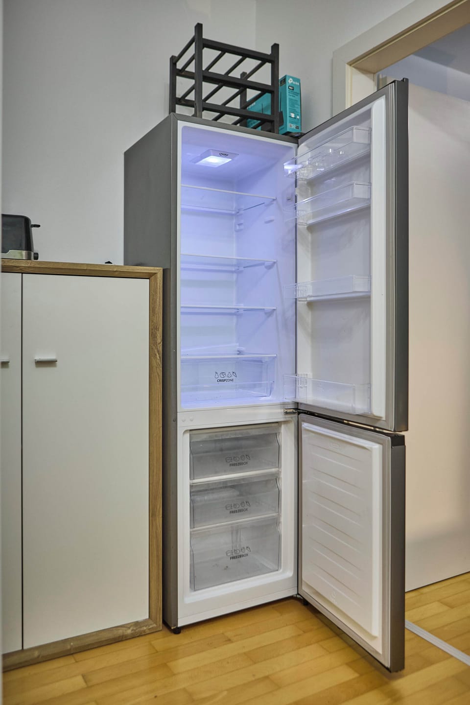 Basic Apartment, 2 Bedrooms, Balcony, Garden View | Private kitchen | Coffee/tea maker, electric kettle, toaster