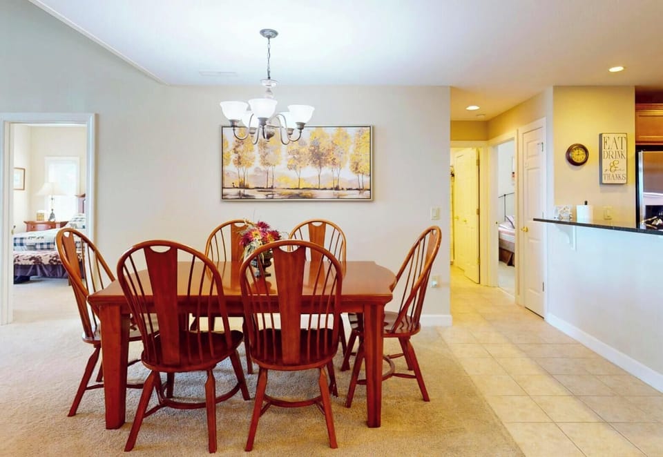 19 Dining Room