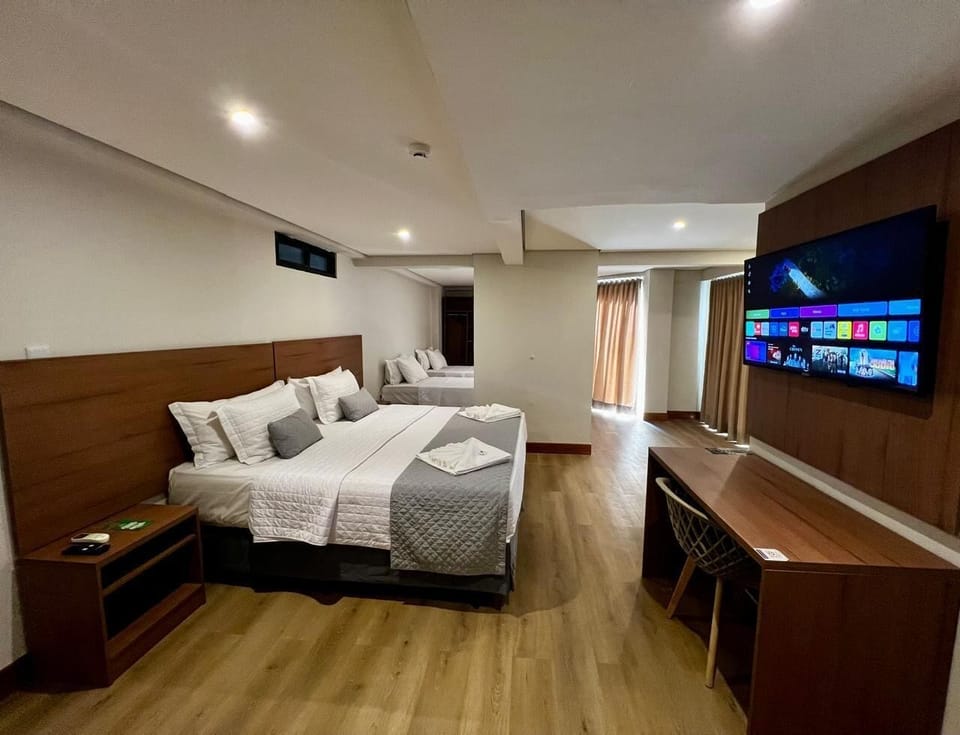 Comfort Quadruple Room | Premium bedding, pillowtop beds, minibar, laptop workspace