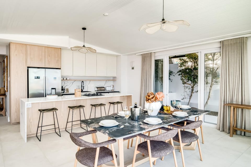 Apartment | 3 bedrooms, desk, Internet