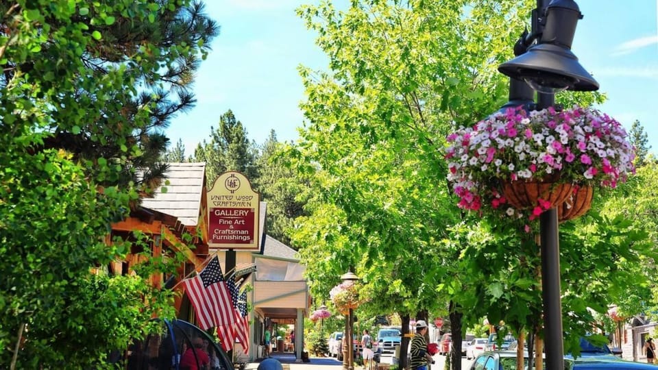 Shopping, Dining, and Nightlife in the Village