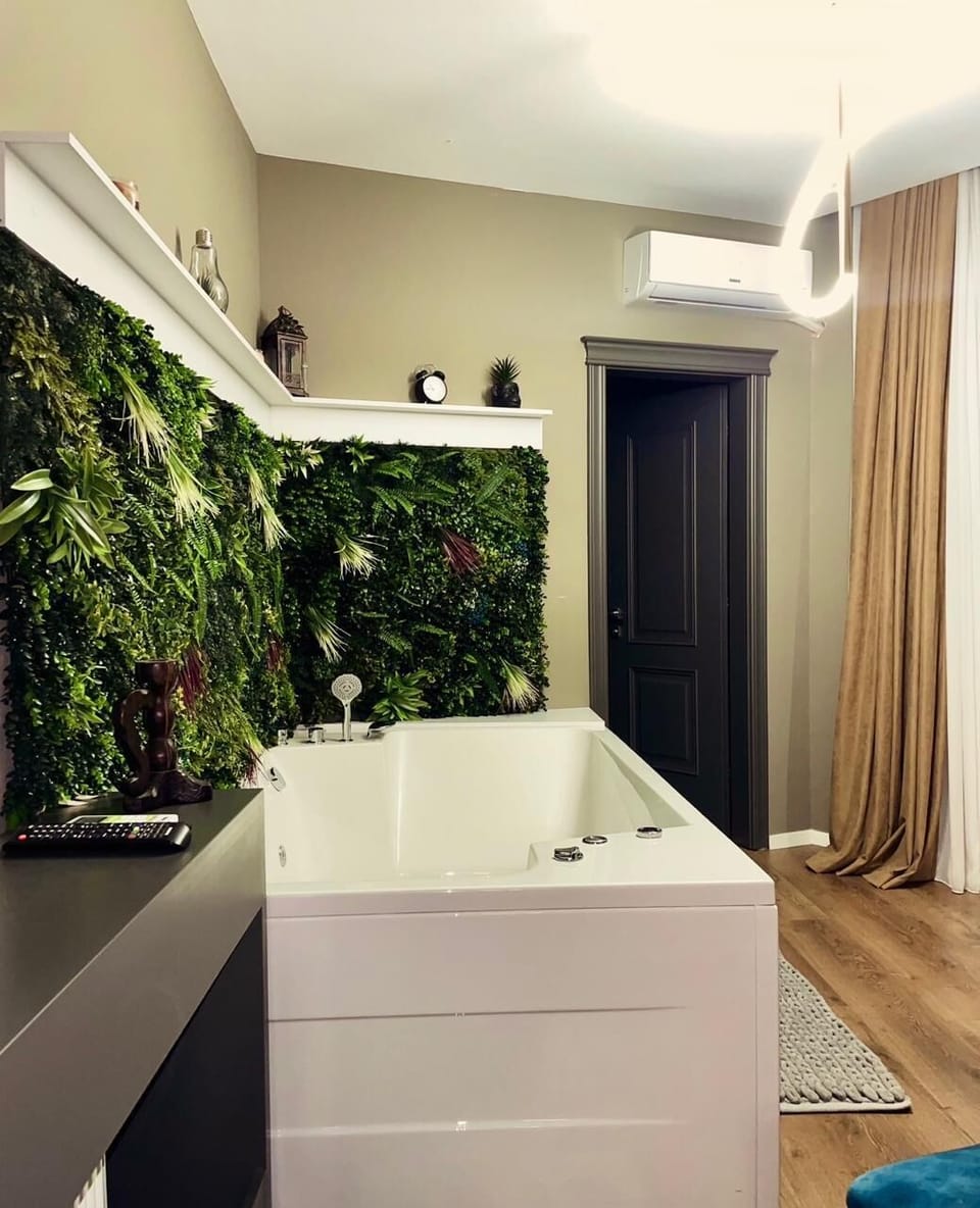 Luxury Suite, Balcony | Free WiFi