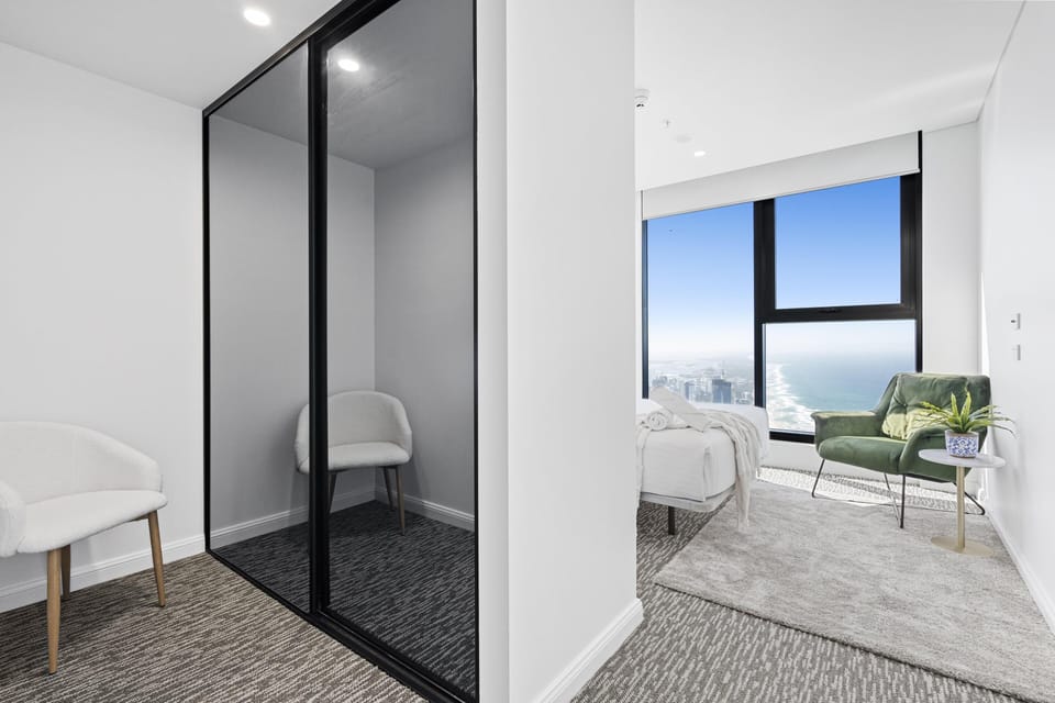 Bedroom 1 - 1 х Queen bed 