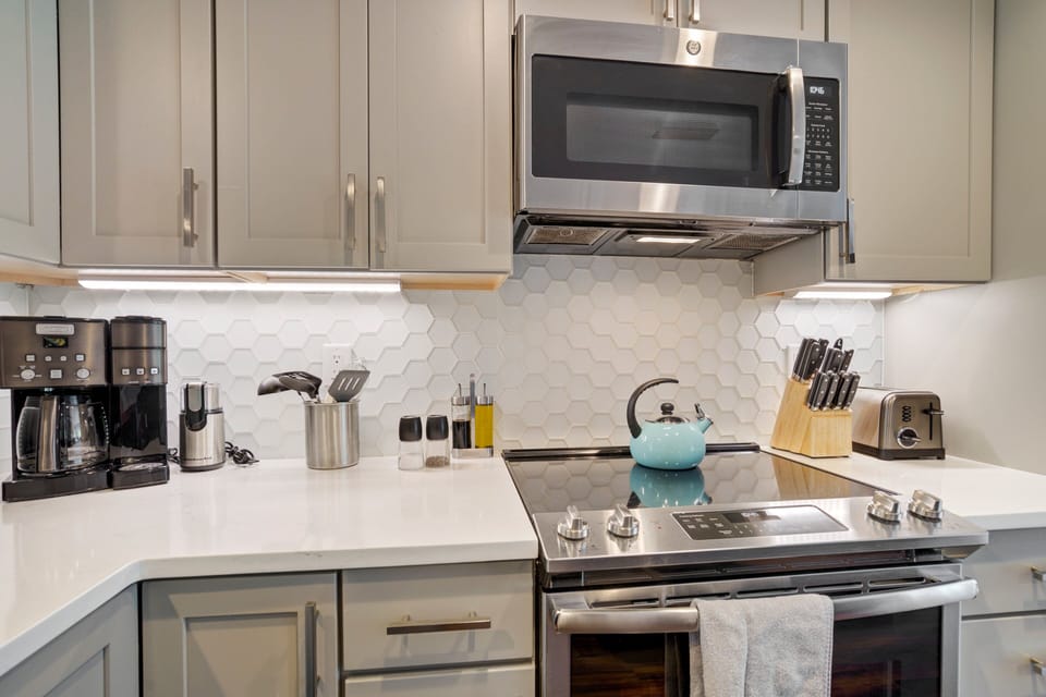 Duo coffee maker will accommodate all guests!