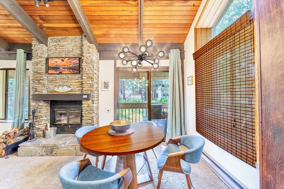 Dining room table with seating for 4.