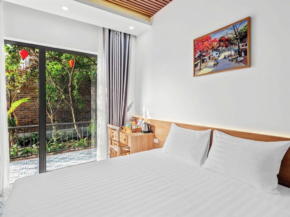 Standard Double Room, Garden View | Individually decorated, individually furnished, desk, laptop workspace