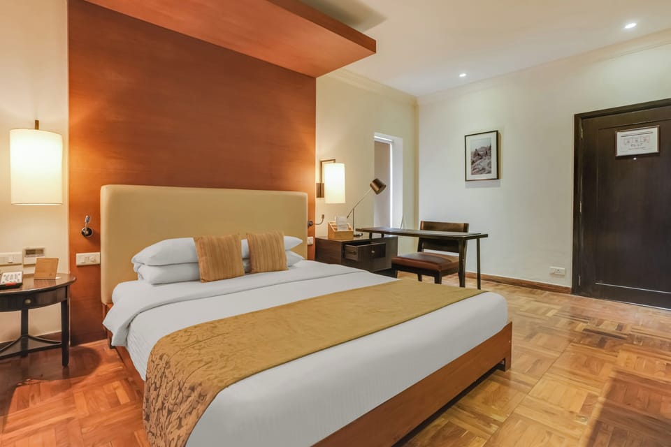 Superior Room | Iron/ironing board, free WiFi, bed sheets